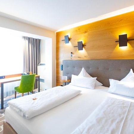 Olymp Munich Hotel Eching  Bagian luar foto