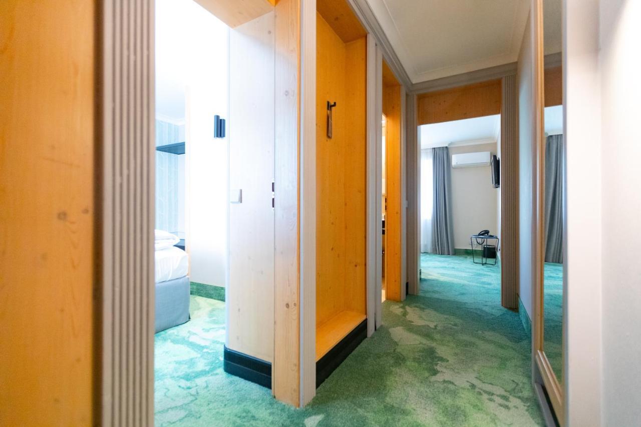 Olymp Munich Hotel Eching  Bagian luar foto