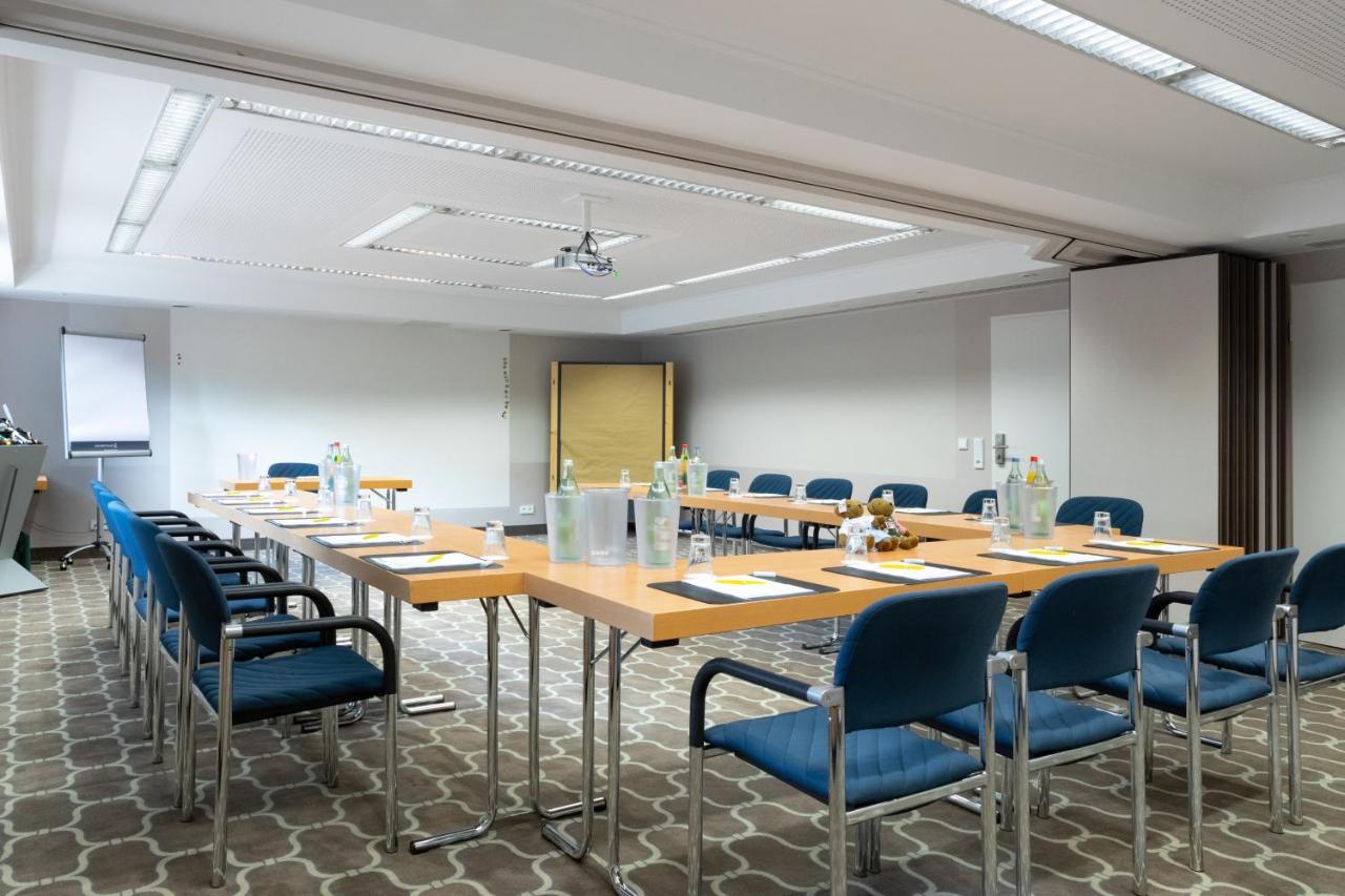 Olymp Munich Hotel Eching  Bagian luar foto